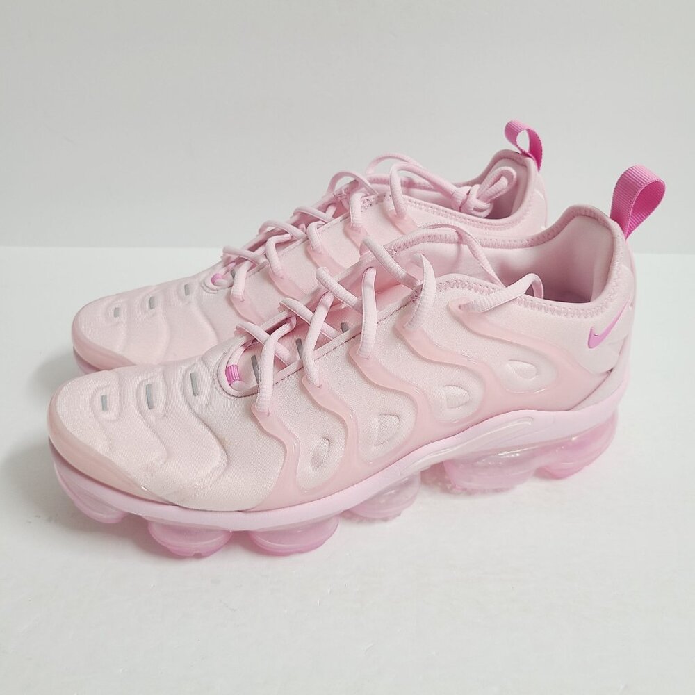 NEW Nike Womens Air VaporMax Plus Shoes FZ3614-686 Size 10 Pink Foam